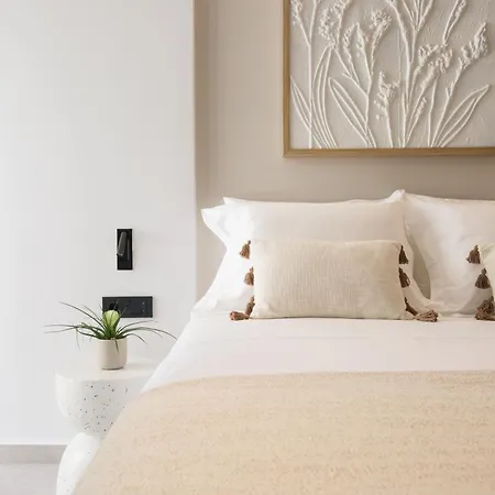 Memoire I Private Heated Pool I 200m *