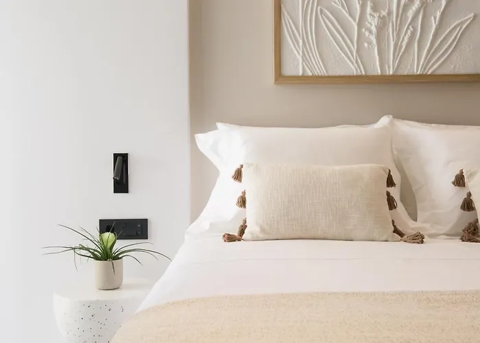 Memoire I Private Heated Pool I 200m *